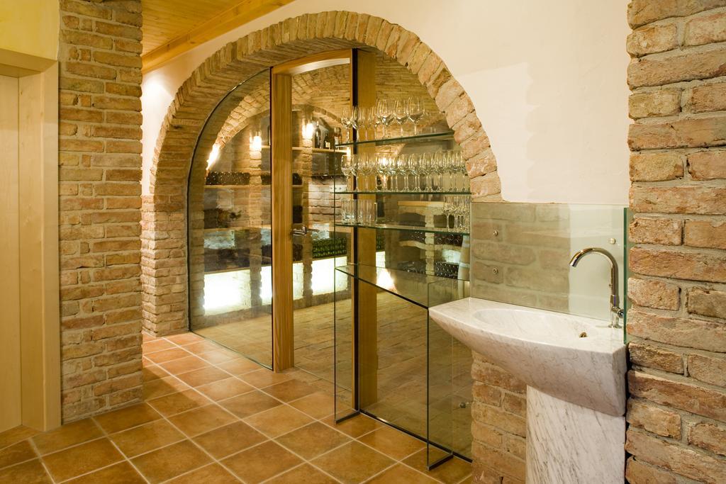 Bed and Breakfast Weingut Schwarzl Рач-ан-дер-Вайнштрассе Экстерьер фото